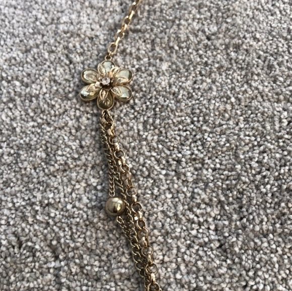 Guess gold multi layered necklace - Picture 3 of 3